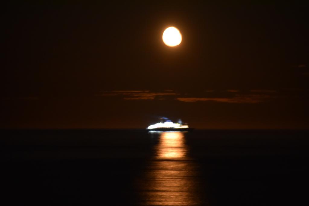 Les Cabines Sur Mer Cap-des-Rosiers Exteriör bild