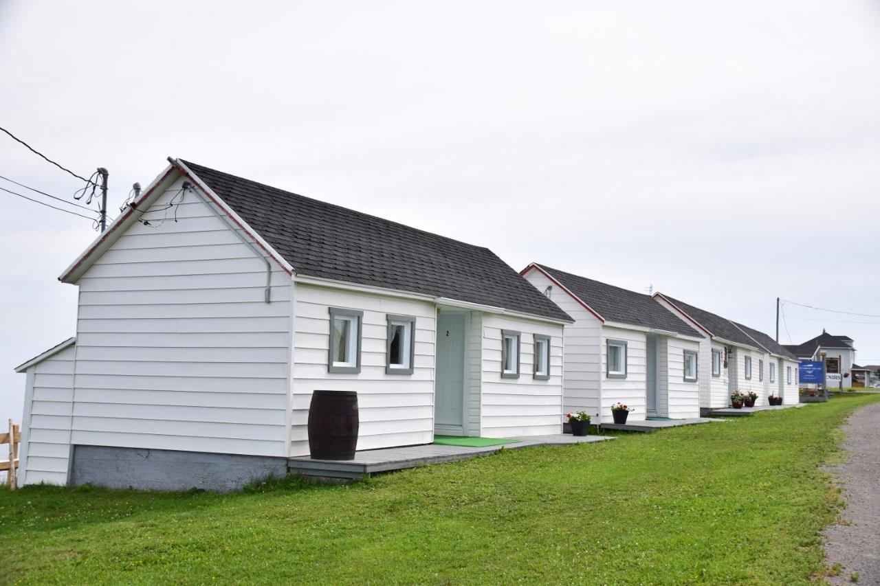 Les Cabines Sur Mer Cap-des-Rosiers Exteriör bild